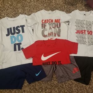 Nike bundle Size 4